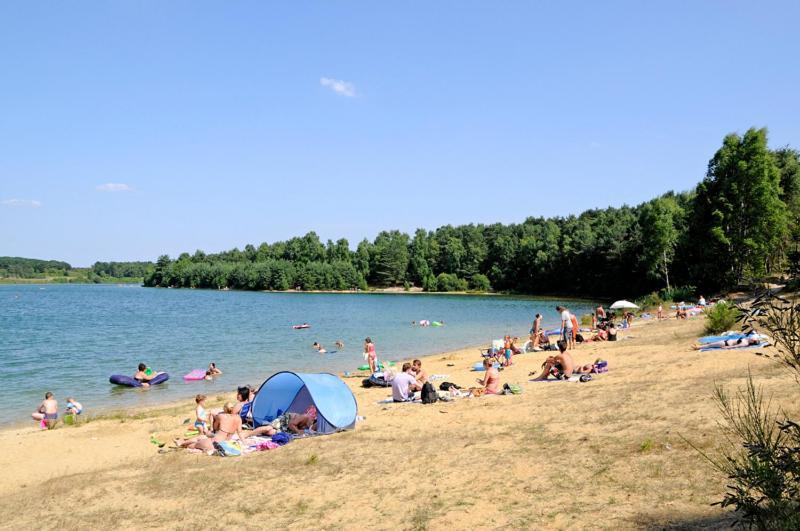 Camping De Binnenvaart Superior Chalet Aan de Wolfsberg Exterior photo